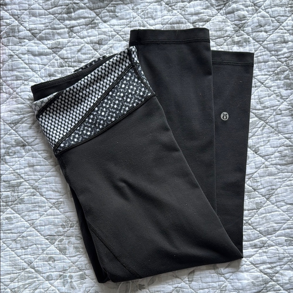 GUC Lululemon Wunder Under Crop III *Full-On LuonBlack/Dottie Eyelet White BLK - Picture 4 of 10